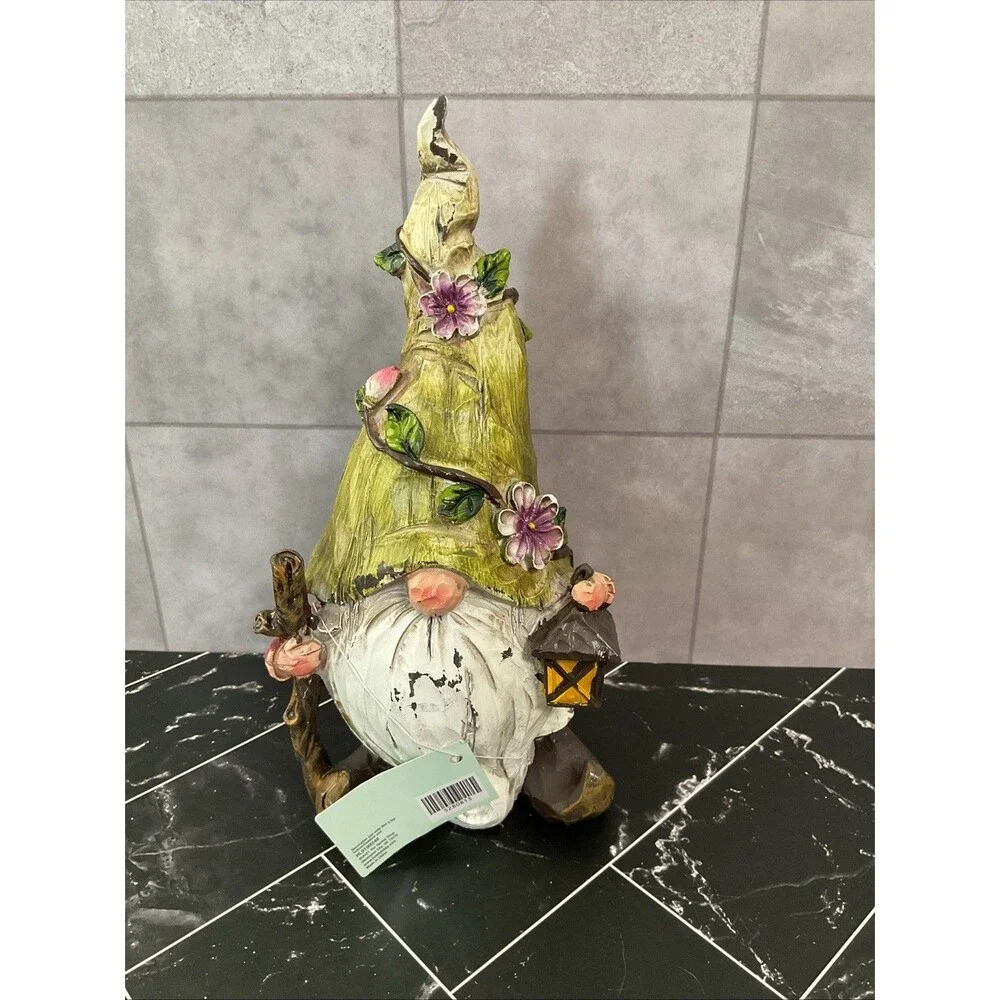 Martha Steward gnome gardening Shove flowers welcome Lantern